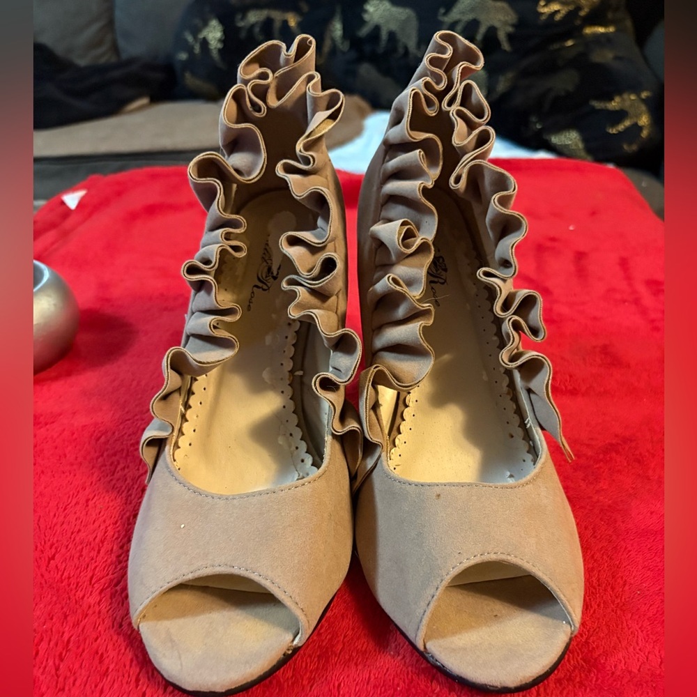 Wild Rose Ruffled Beige Peep-Toe Heels